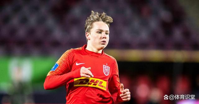 爱游戏网站 -包含葡超倒计时，AC米兰转会期复出首秀，细节引发关注，更衣室稳定，控场能力受关注的词条